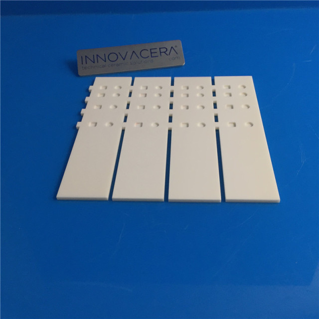 99 Alumina Ceramic Plates For Laboratory Testing INNOVACERA