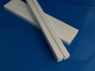 Machinable Glass Ceramic Insulating Bar