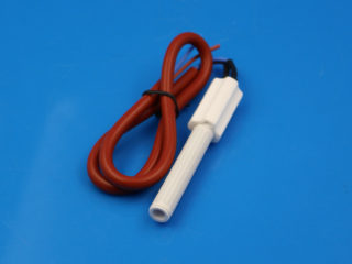 Ceramic igniter for pellet boiler