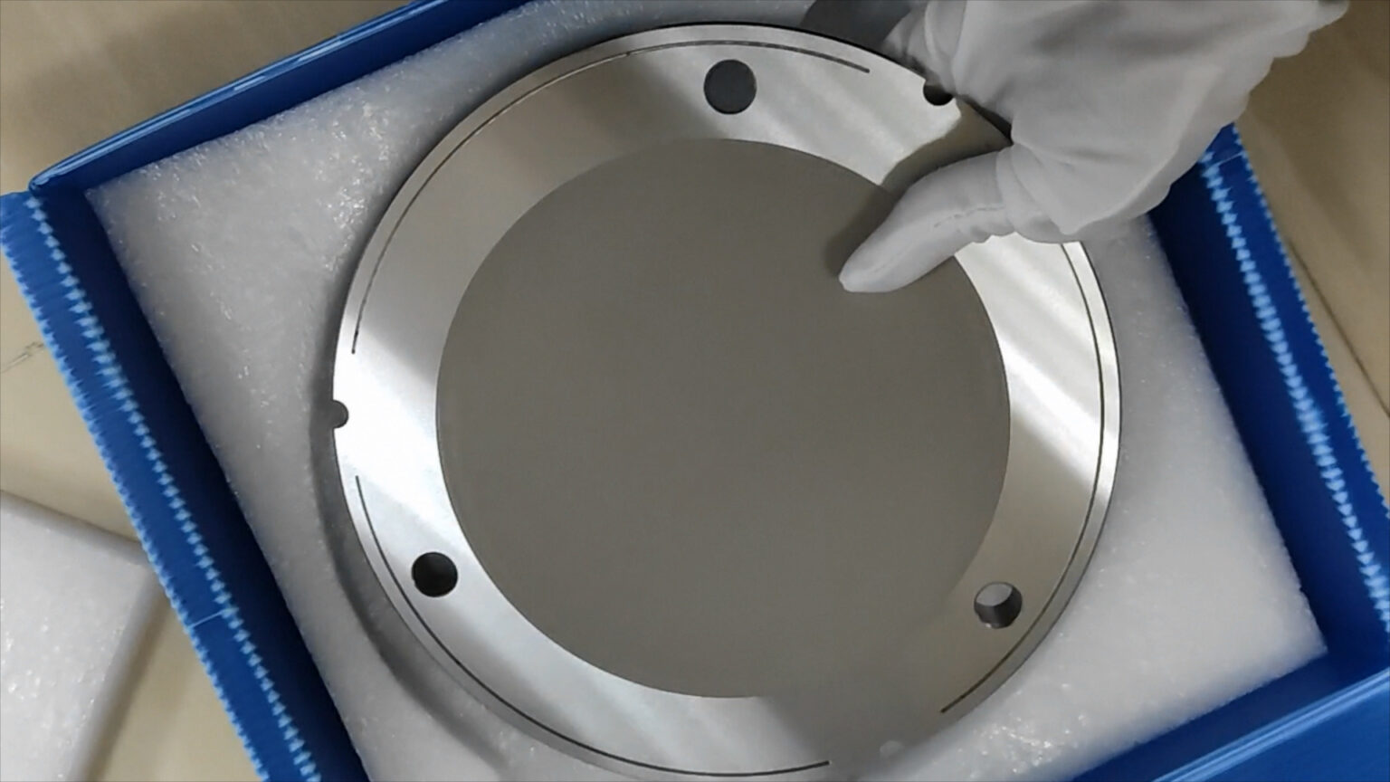 Why use Microporous Ceramic for Vacuum Chucks INNOVACERA